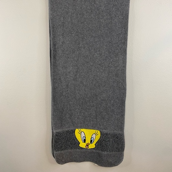 Vintage 1999 Looney Tune Grey Tweety Scarf - Picture 2 of 5